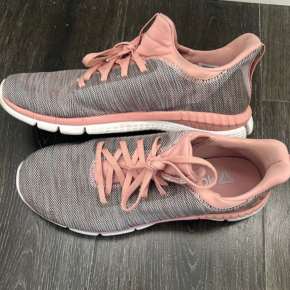 Women’s Reebok sneakers